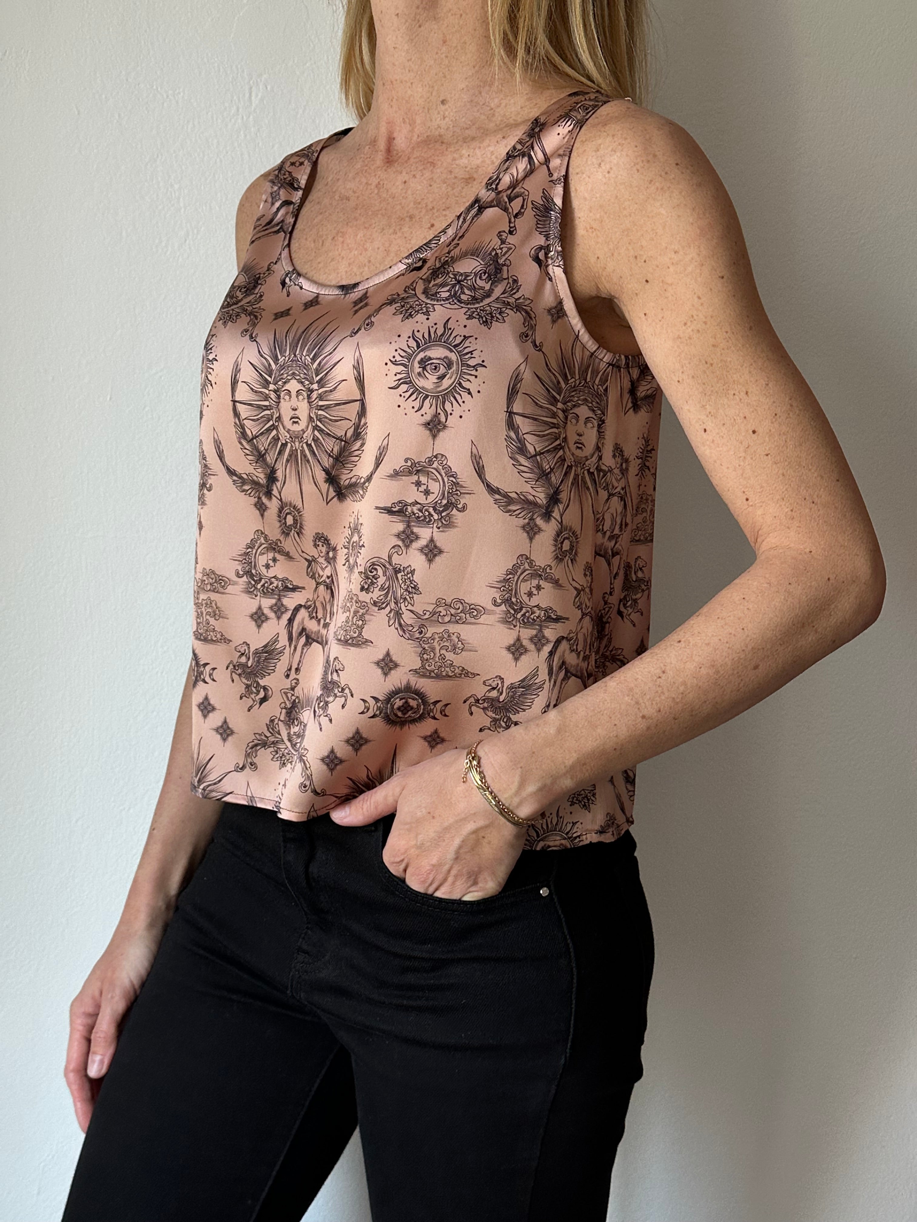 Top Vera corto
