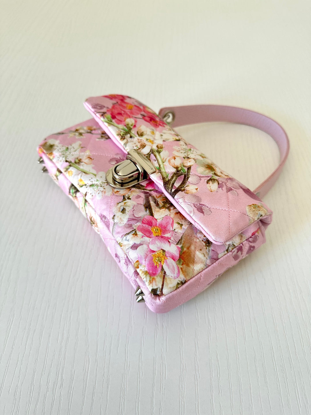 Borsa Vicky