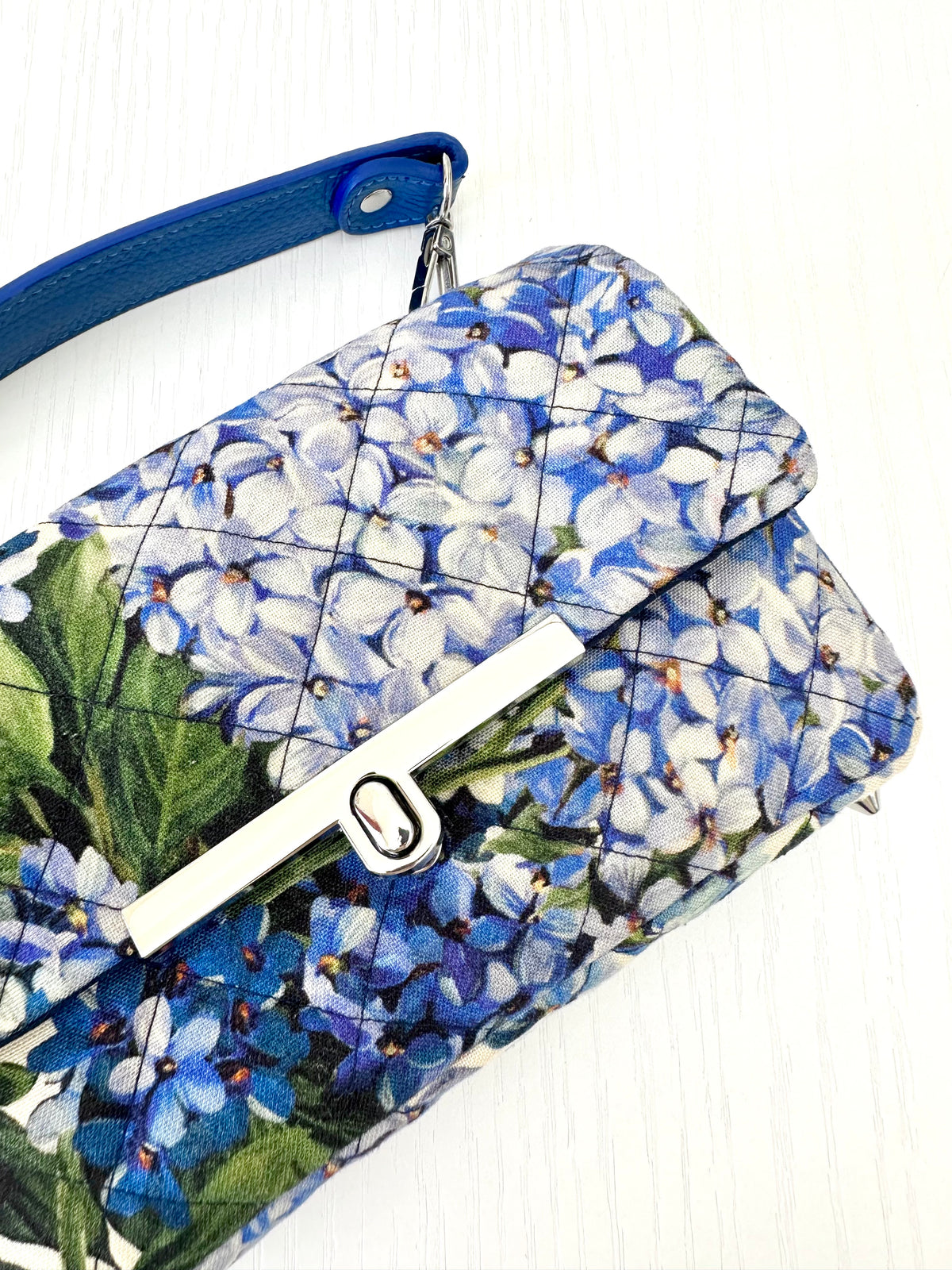 Borsa vicky