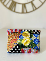 Load image into Gallery viewer, Bustina Lady
